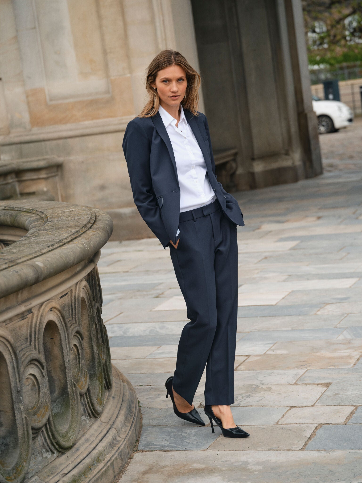 Modelshot / Salute Navy / Detail